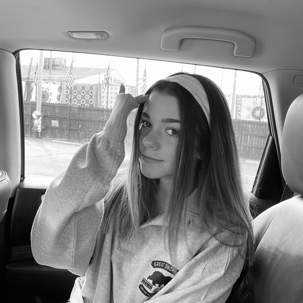 Meet your Posher, Ava